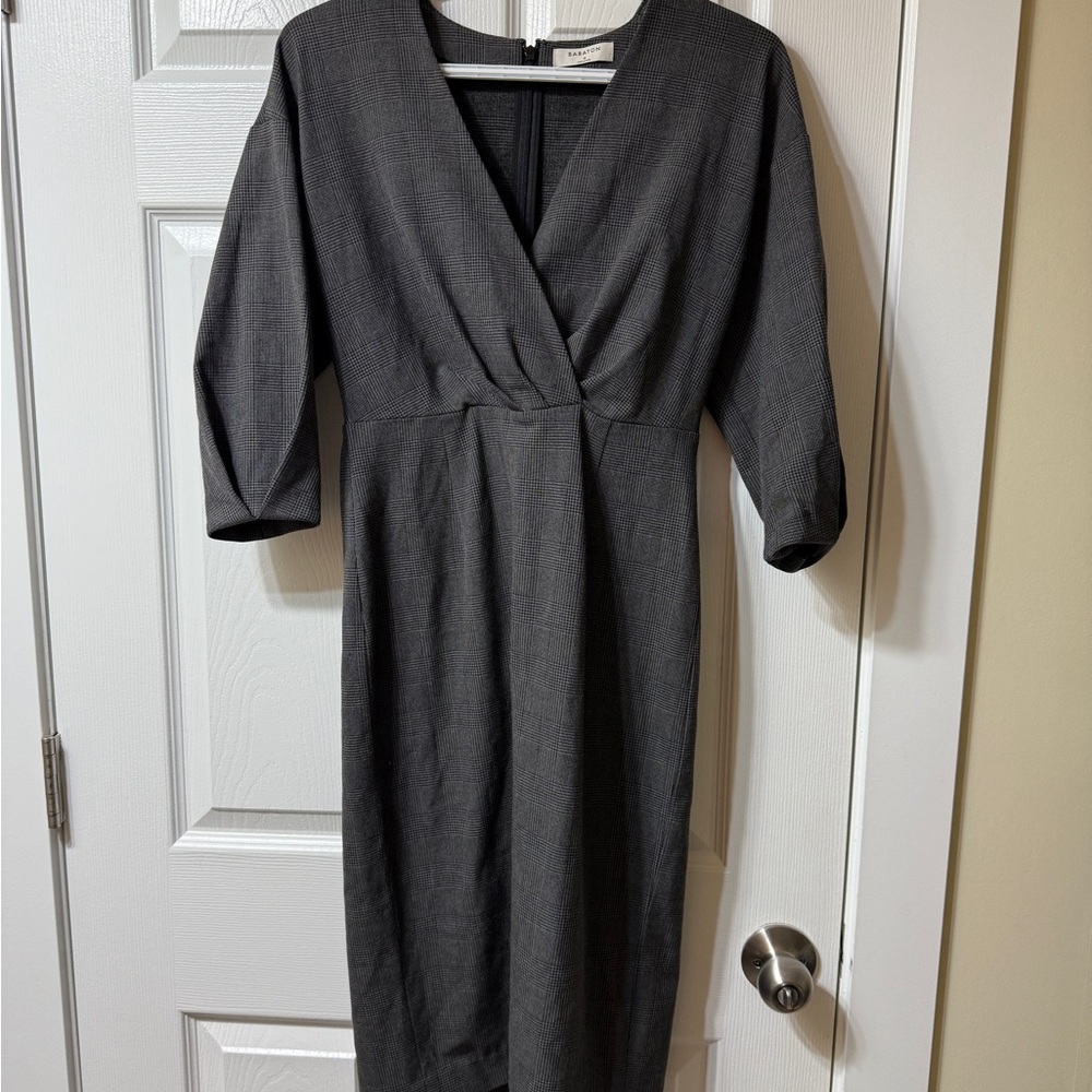 Babaton Kurt Dress size 4 NEVER WORN